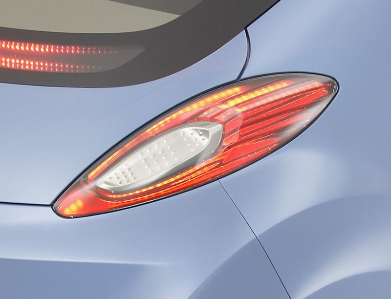 Illustration for article titled Mitsubishi iMiEV Sport Air Concept: Similar Body, Tron-Like Interior